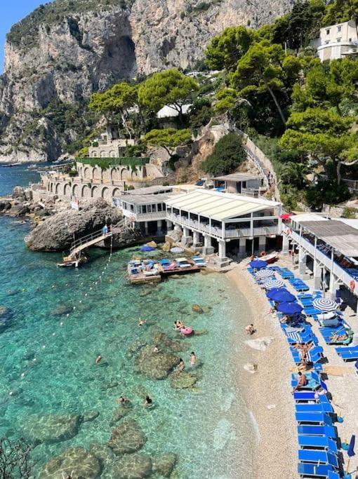 Exceptionnel Pieds Dans L'Eau Villa Capri Exterior photo